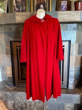 50s Red Silk Velvet Beaded Swing Statement Opera Coat M-L